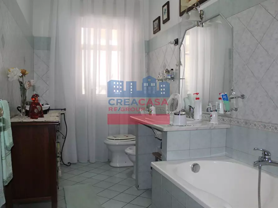 Immagine 22 di Appartamento in vendita  in via san giacomo a Aci Catena