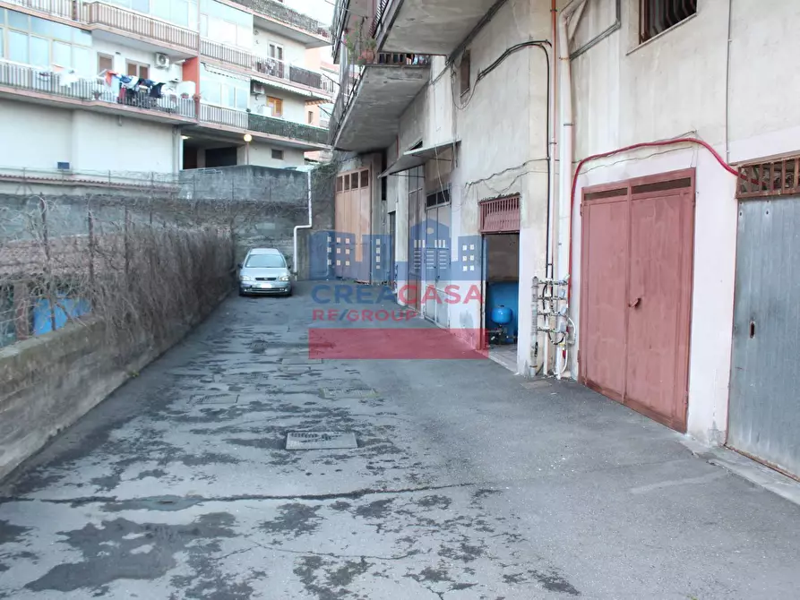 Immagine 32 di Appartamento in vendita  in via san giacomo a Aci Catena