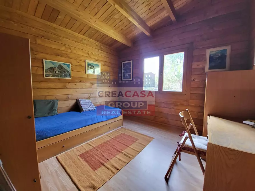 Immagine 22 di Villa in vendita  in via galliano a Randazzo