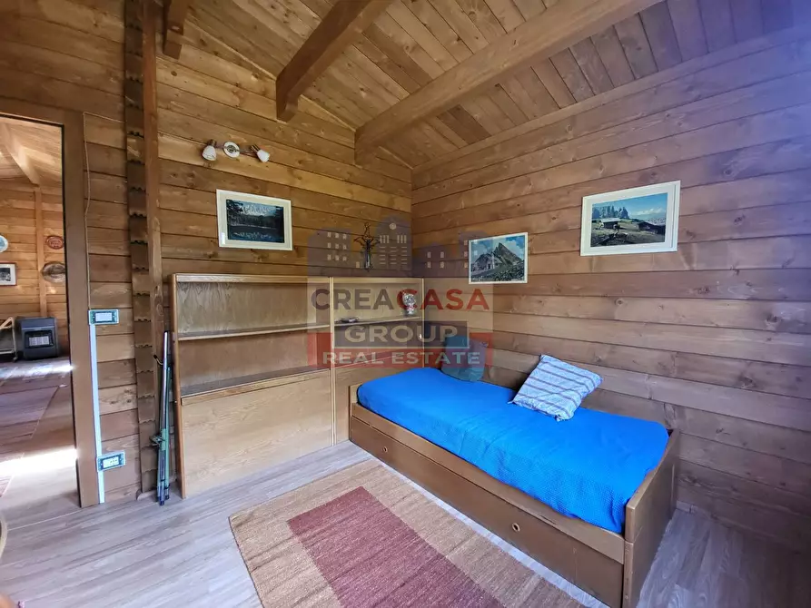 Immagine 21 di Villa in vendita  in via galliano a Randazzo