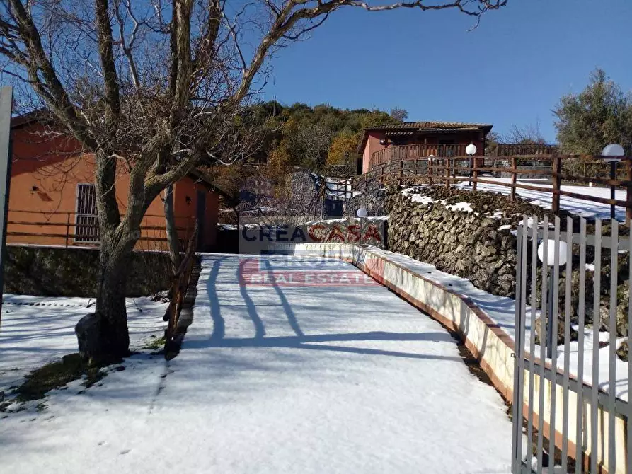 Immagine 31 di Agriturismo in vendita  in Strada Regionale Mareneve a Linguaglossa
