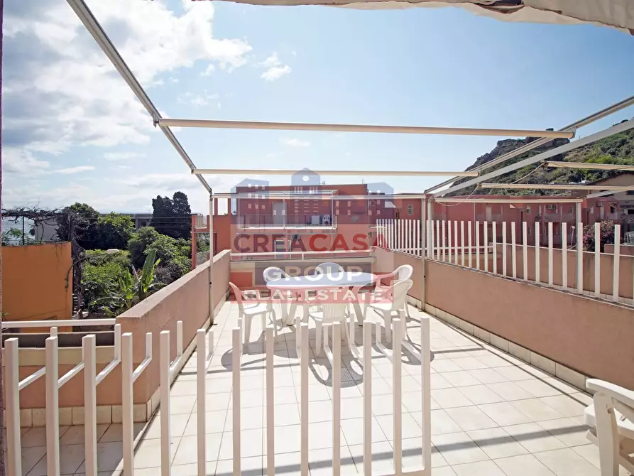 Immagine 21 di Appartamento in vendita  in Via Consolare Valeria a Sant'alessio Siculo