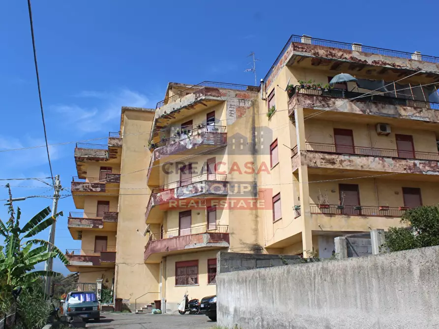 Immagine 2 di Appartamento in vendita  in Contrada Farsa a Giardini-Naxos