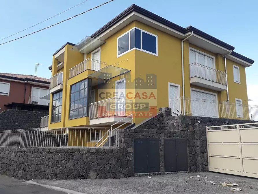 Immagine 5 di Villa in vendita  in Via Badala' a Fiumefreddo Di Sicilia