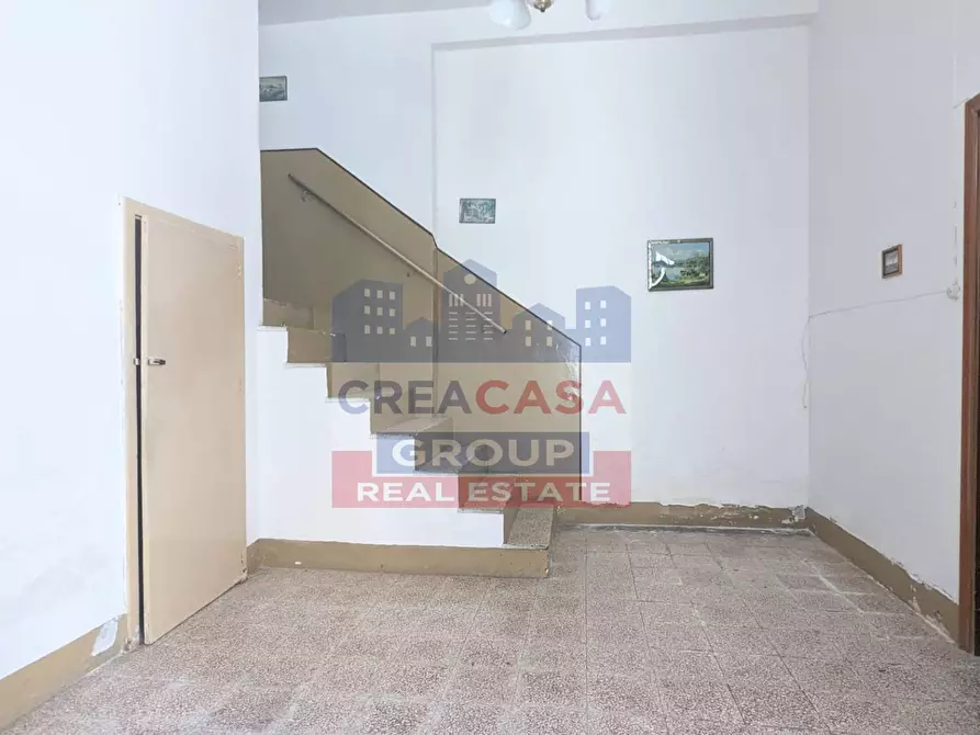 Immagine 8 di Palazzo in vendita  in via Pietro Ruffo a Calatabiano