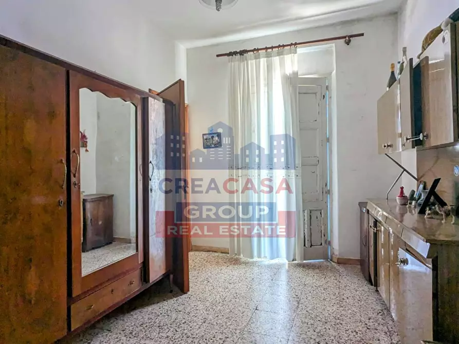 Immagine 16 di Palazzo in vendita  in via Pietro Ruffo a Calatabiano