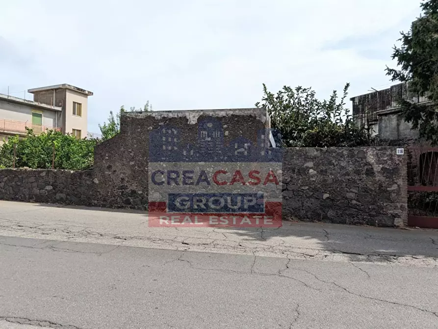 Immagine 8 di Palazzo in vendita  in Viale delle Province a Giarre