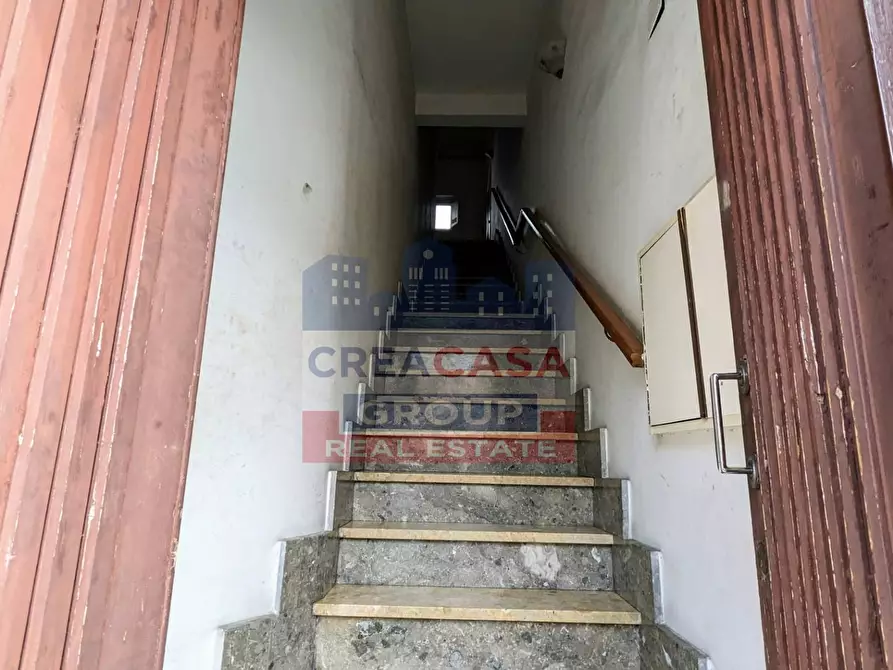 Immagine 24 di Palazzo in vendita  in Viale delle Province a Giarre