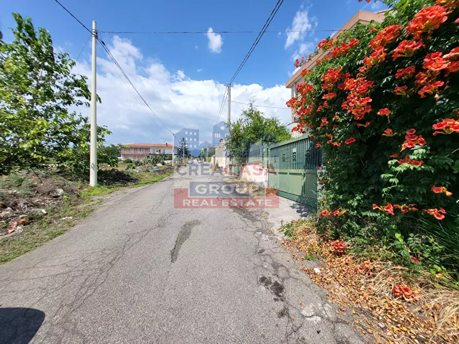 Immagine 13 di Villa in vendita  in Traversa II di Viale delle Provincie a Giarre