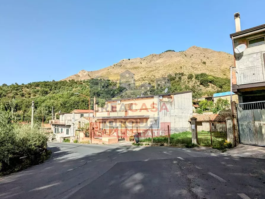 Immagine 2 di Terreno residenziale in vendita  in S.P. Mojo Alcantara Malvagna a Antillo