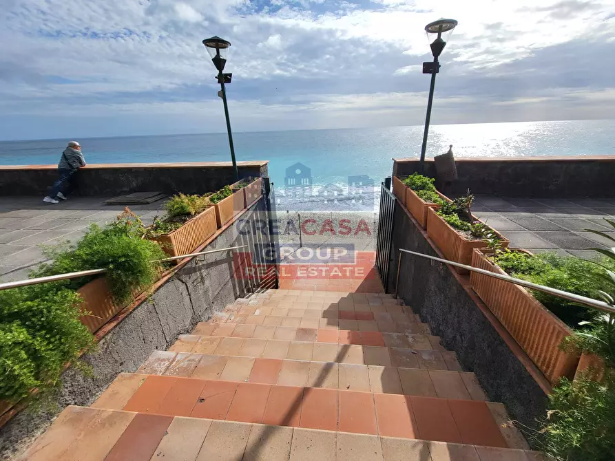 Immagine 19 di Appartamento in vendita  in contrada sillemi a Letojanni