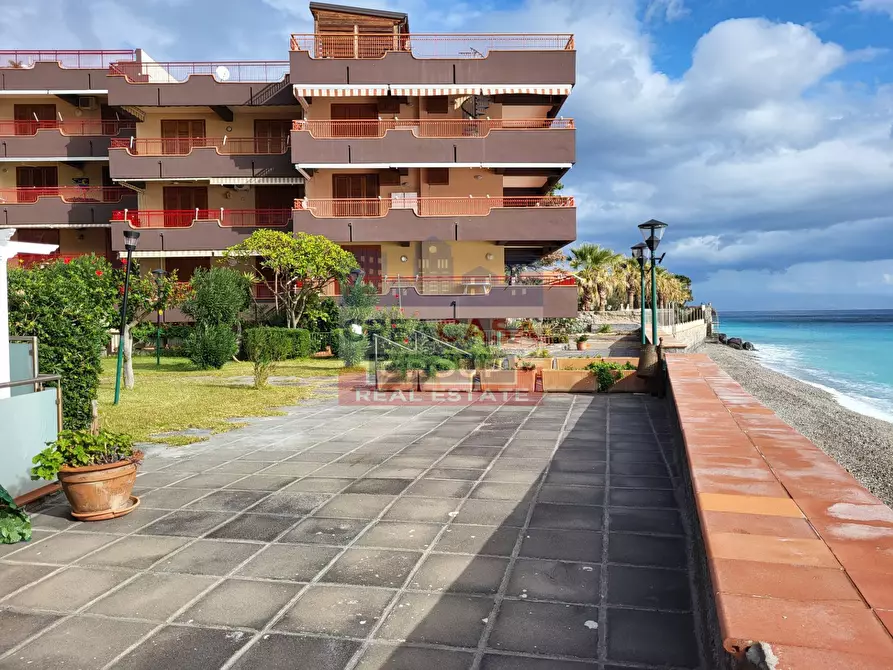 Immagine 22 di Appartamento in vendita  in contrada sillemi a Letojanni