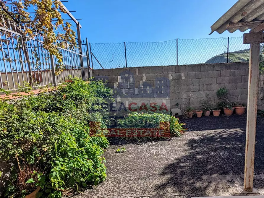 Immagine 37 di Casa indipendente in vendita  in via Pasteria a Calatabiano