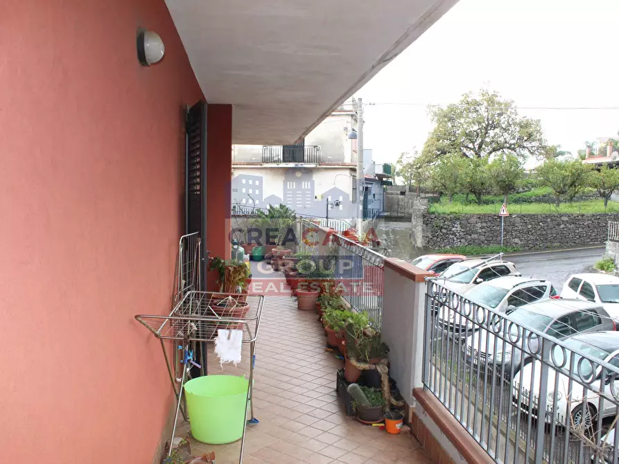 Immagine 25 di Appartamento in vendita  in Via Bellini a Piedimonte Etneo
