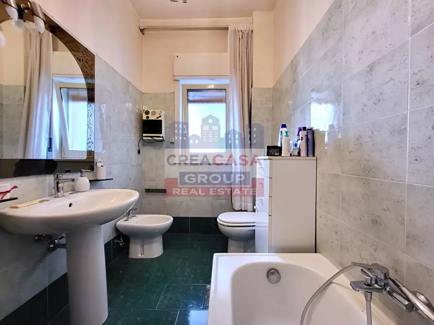 Immagine 27 di Appartamento in vendita  in Via Lazio a Giarre