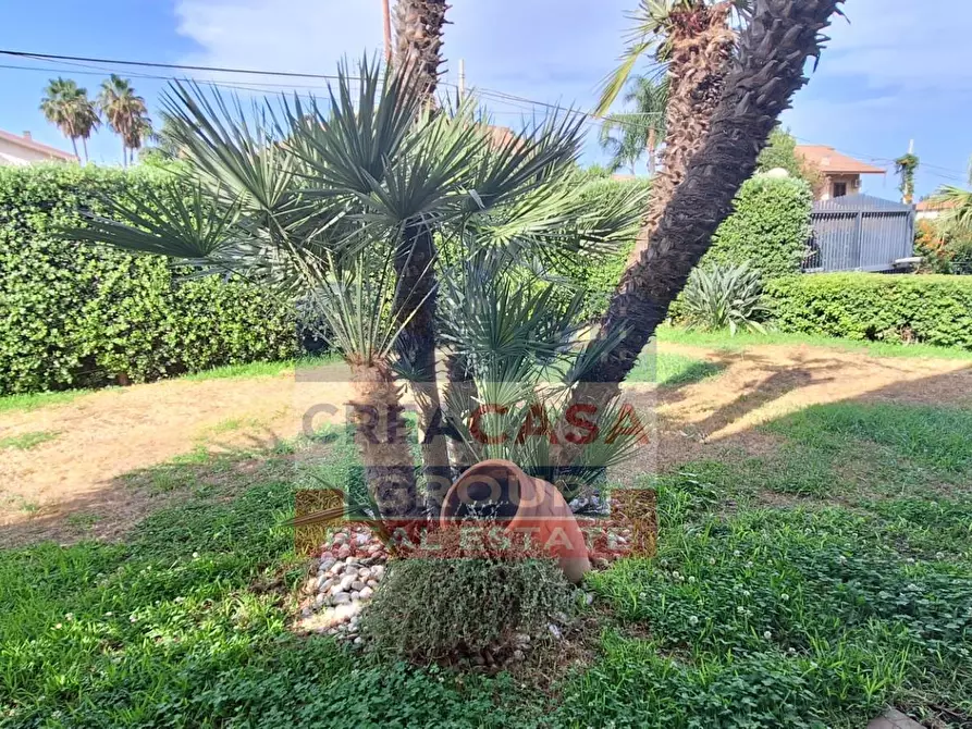 Immagine 31 di Villa in vendita  in VIA TROPEA a Aci Sant'antonio