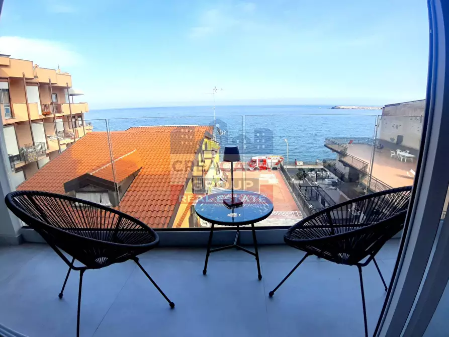 Immagine 24 di Appartamento in vendita  in via Vittorio Emanuele Terzo a Giardini-Naxos