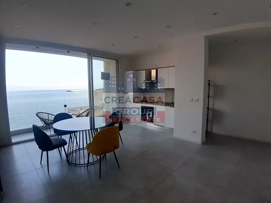 Immagine 11 di Appartamento in vendita  in via Vittorio Emanuele Terzo a Giardini-Naxos