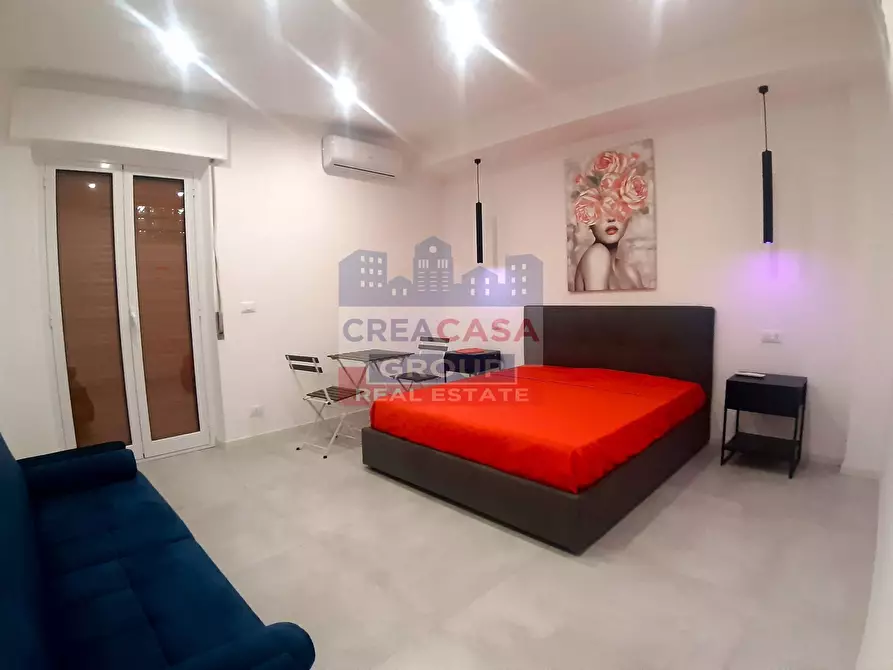 Immagine 16 di Appartamento in vendita  in via Vittorio Emanuele Terzo a Giardini-Naxos