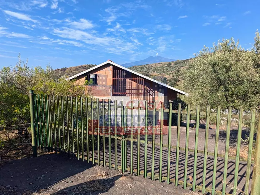 Immagine 2 di Agriturismo in vendita  in Piano Croce a Calatabiano