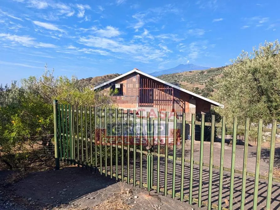 Immagine 3 di Agriturismo in vendita  in Piano Croce a Calatabiano