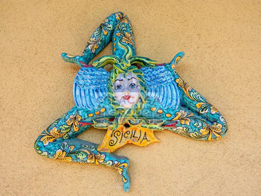 Immagine 44 di Villetta a schiera in vendita  in via san biagio a Mascali