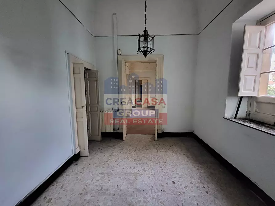 Immagine 7 di Palazzo in vendita  in Via Meli a Giarre
