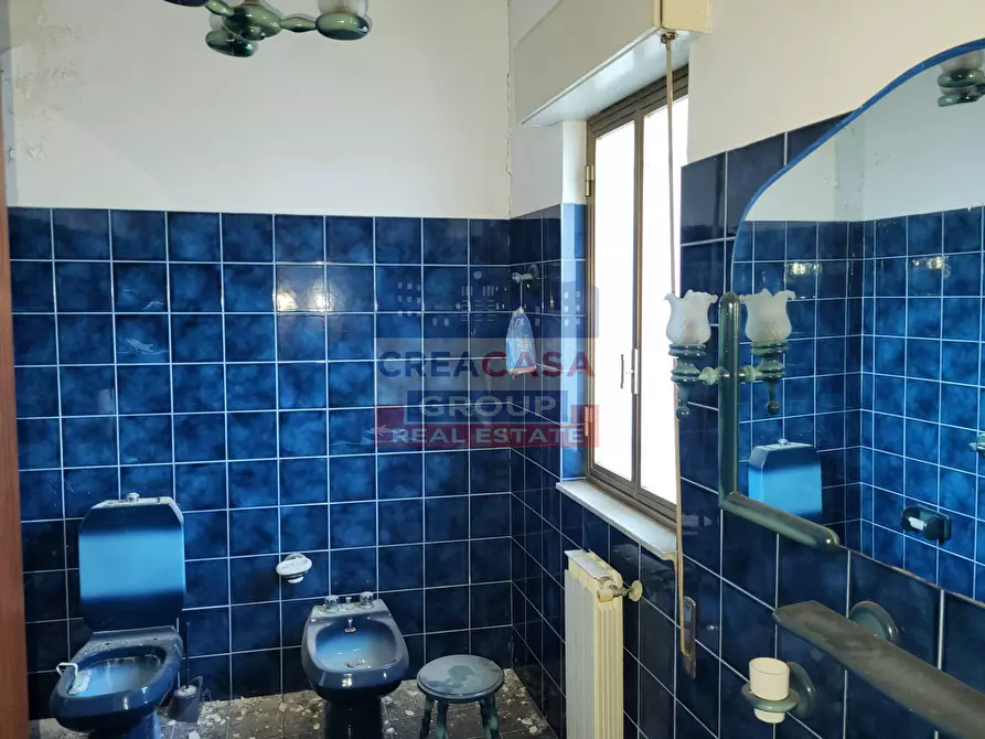 Immagine 16 di Palazzo in vendita  in Via Meli a Giarre