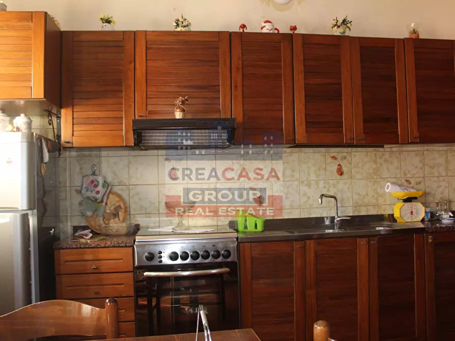 Immagine 21 di Palazzo in vendita  in Via mangani soprani a Piedimonte Etneo