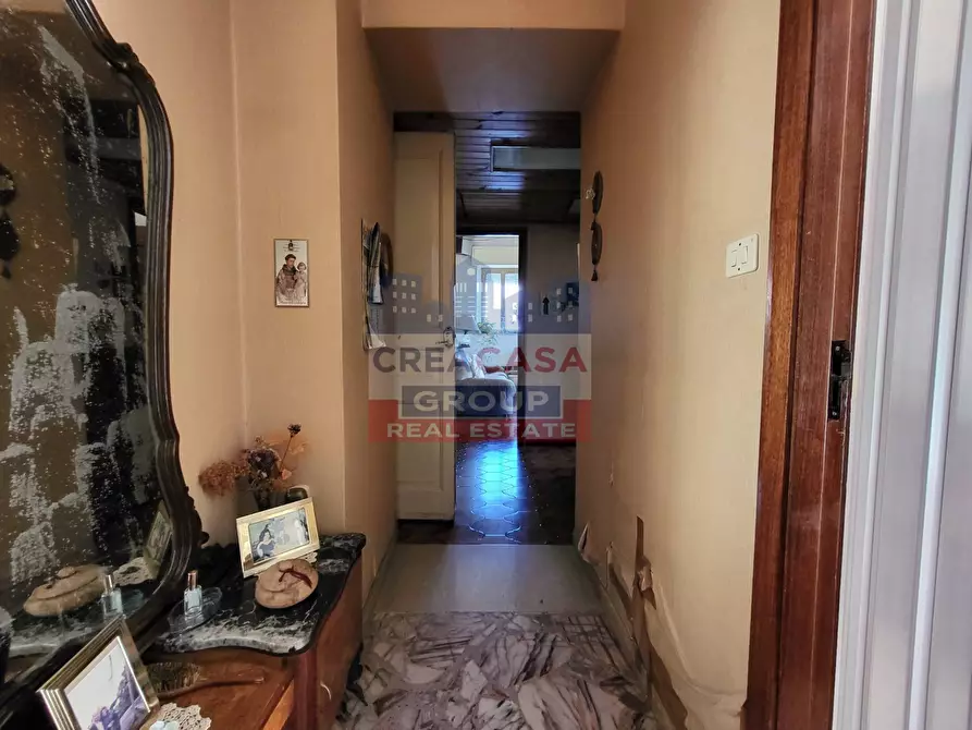 Immagine 24 di Palazzo in vendita  in Via mangani soprani a Piedimonte Etneo