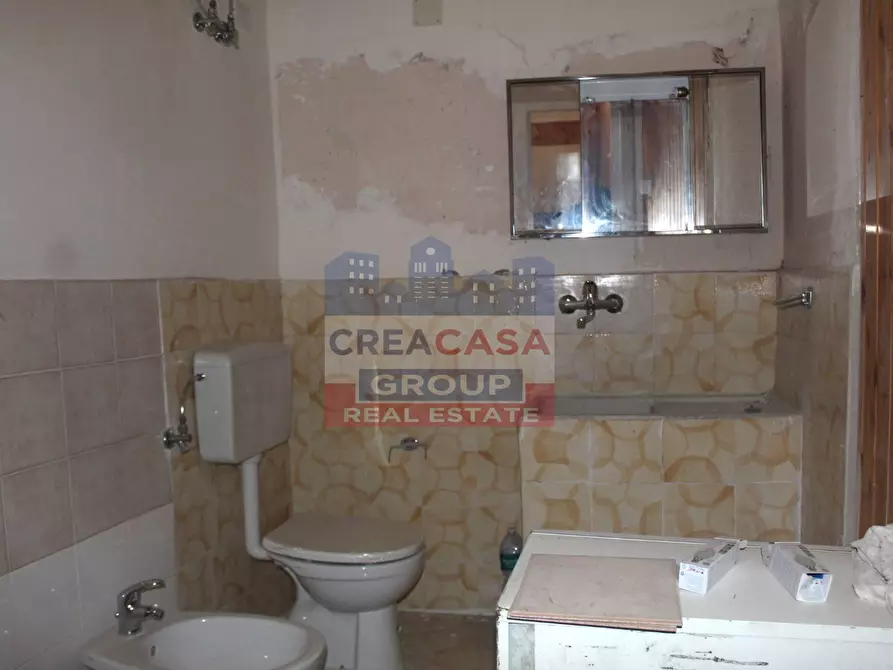Immagine 43 di Palazzo in vendita  in Via mangani soprani a Piedimonte Etneo