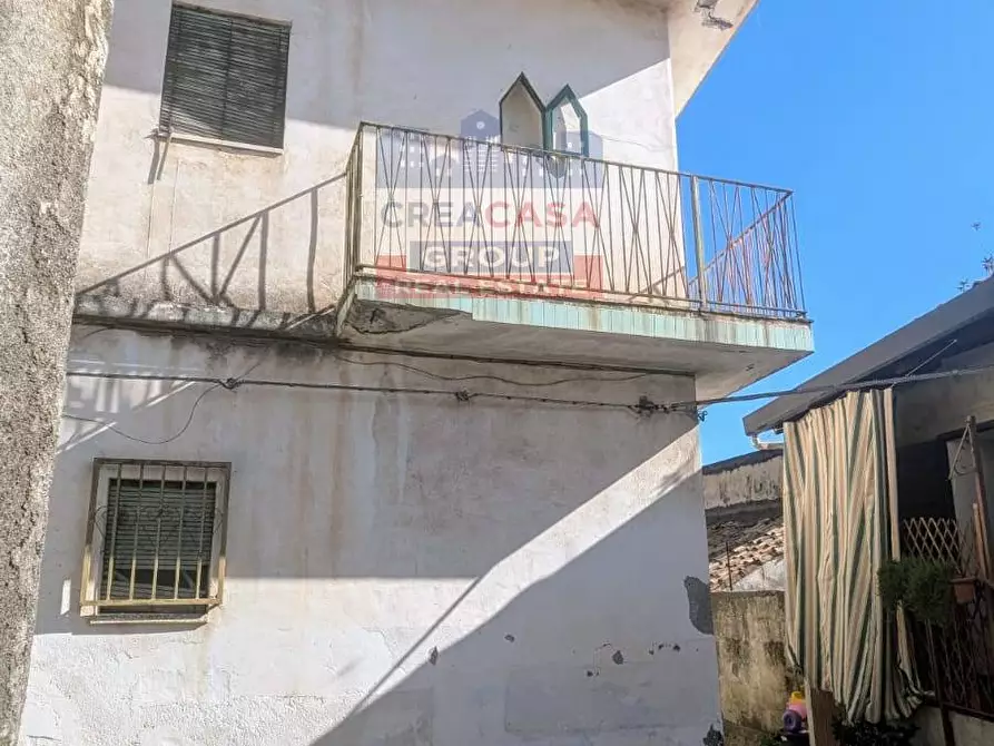 Immagine 3 di Palazzo in vendita  in via Falde del castello a Calatabiano