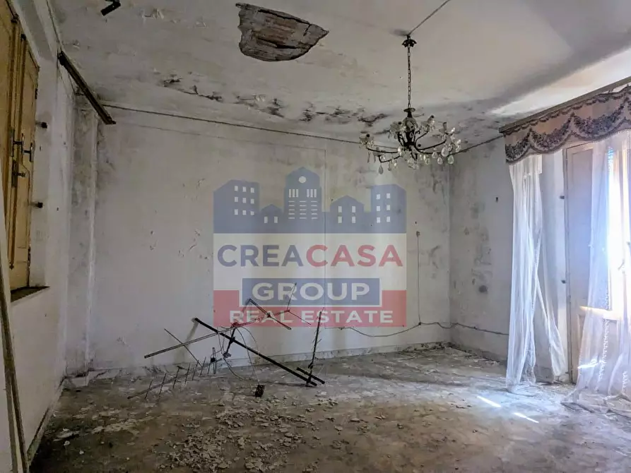 Immagine 7 di Palazzo in vendita  in via Falde del castello a Calatabiano