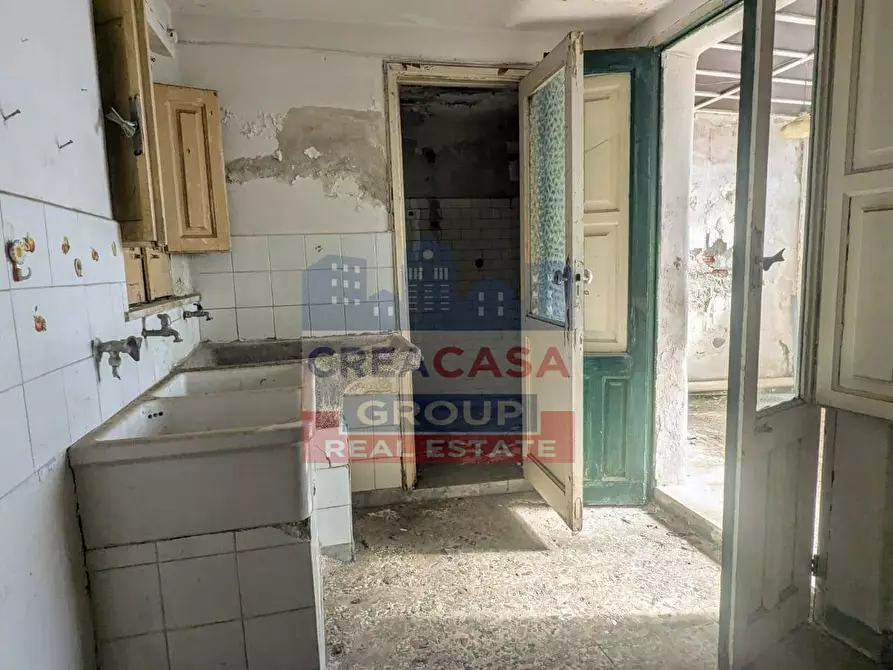 Immagine 10 di Palazzo in vendita  in via Falde del castello a Calatabiano
