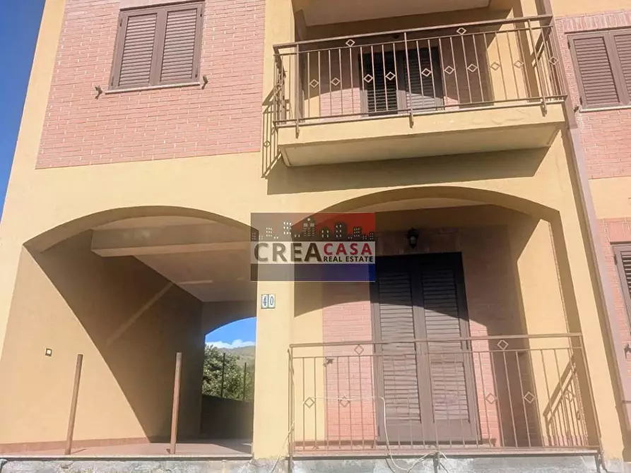 Immagine 5 di Villa in vendita  in via Albero San Filippo a Piedimonte Etneo