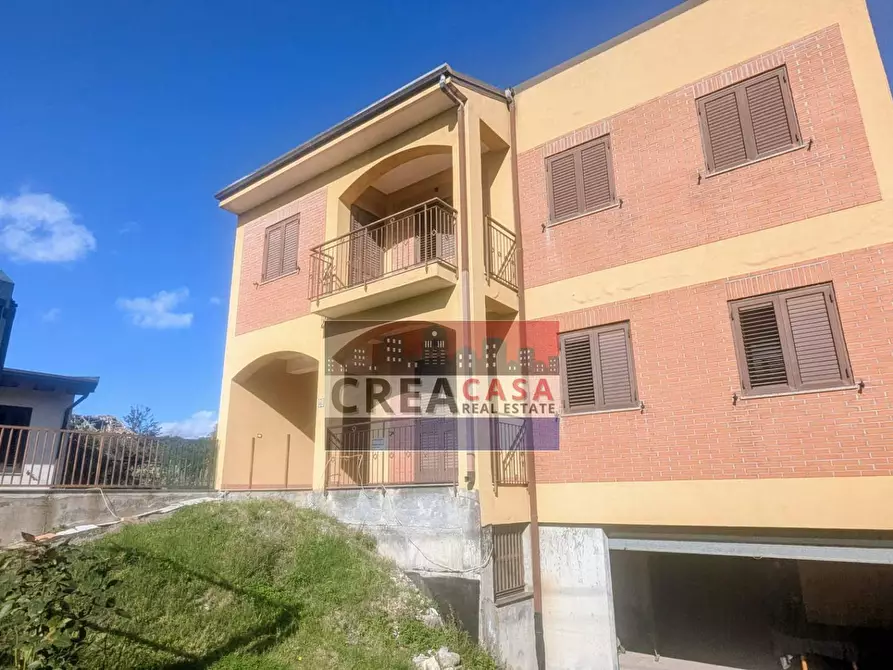 Immagine 4 di Villa in vendita  in via Albero San Filippo a Piedimonte Etneo