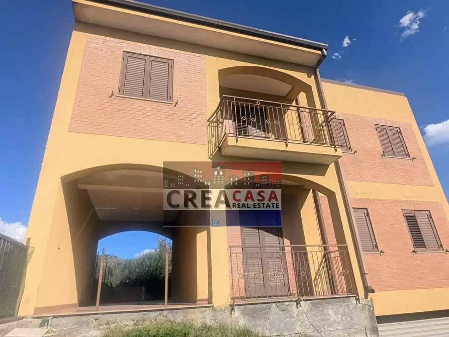 Immagine 3 di Villa in vendita  in via Albero San Filippo a Piedimonte Etneo