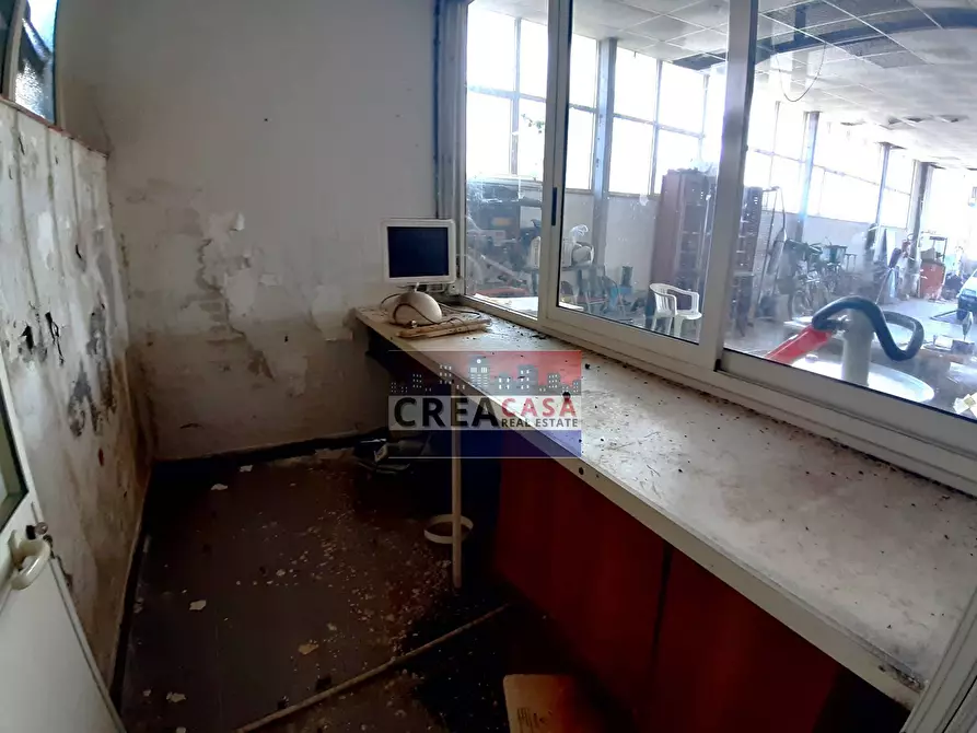 Immagine 7 di Capannone industriale in vendita  in SS 114 a Calatabiano