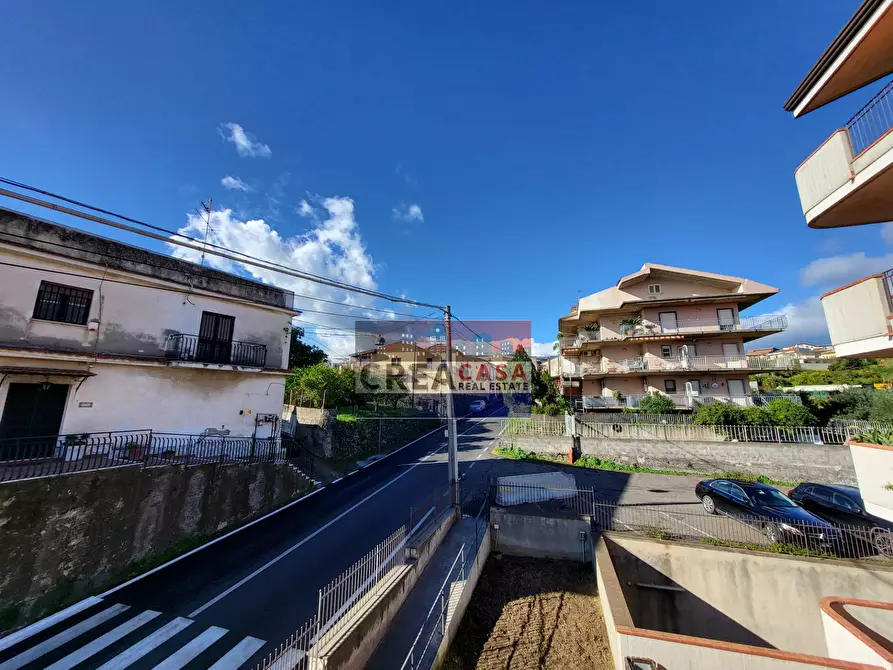 Immagine 25 di Appartamento in vendita  in Via Vincenzo Bellini a Piedimonte Etneo