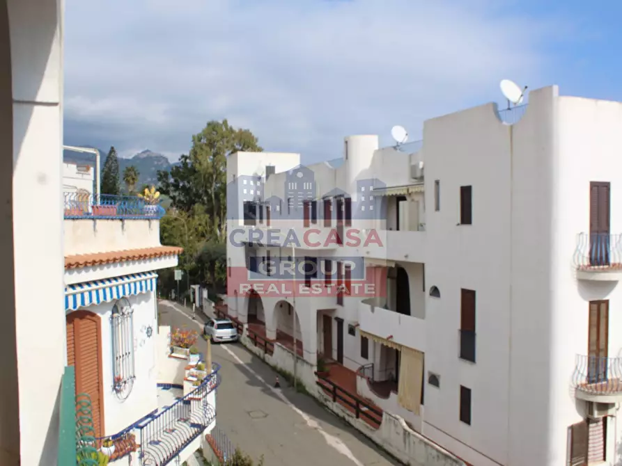 Immagine 39 di Appartamento in vendita  in via Teocle a Giardini-Naxos