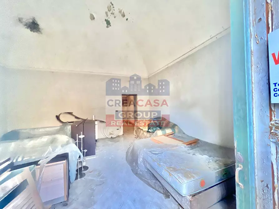 Immagine 23 di Palazzo in vendita  in Mongibello a Riposto