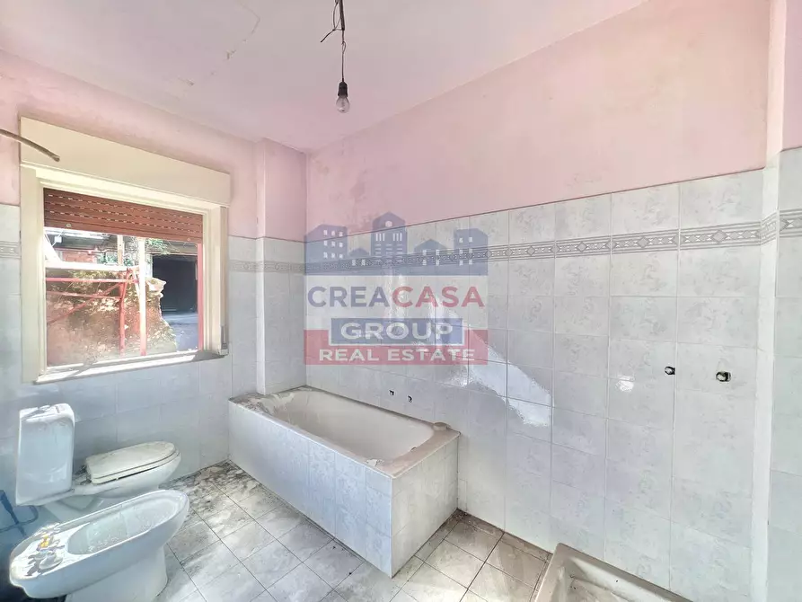 Immagine 24 di Palazzo in vendita  in Mongibello a Riposto