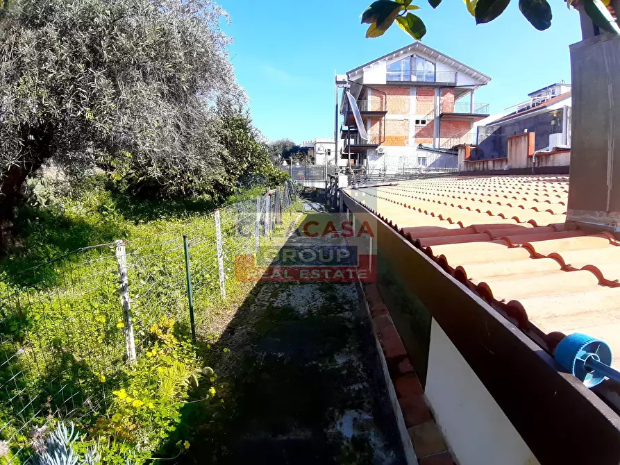 Immagine 25 di Casa semindipendente in vendita  in Via Consolare Valeria a Giardini-Naxos