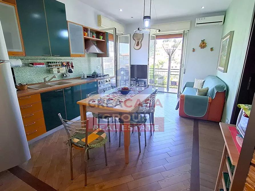 Immagine 2 di Appartamento in vendita  in Casarsa a Giardini-Naxos