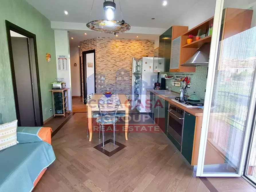 Immagine 5 di Appartamento in vendita  in Casarsa a Giardini-Naxos