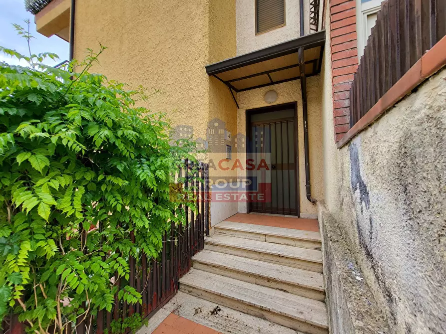 Immagine 6 di Appartamento in vendita  in Via Porticato a Giardini-Naxos