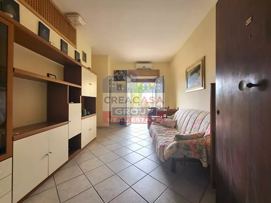 Immagine 14 di Appartamento in vendita  in Via Porticato a Giardini-Naxos