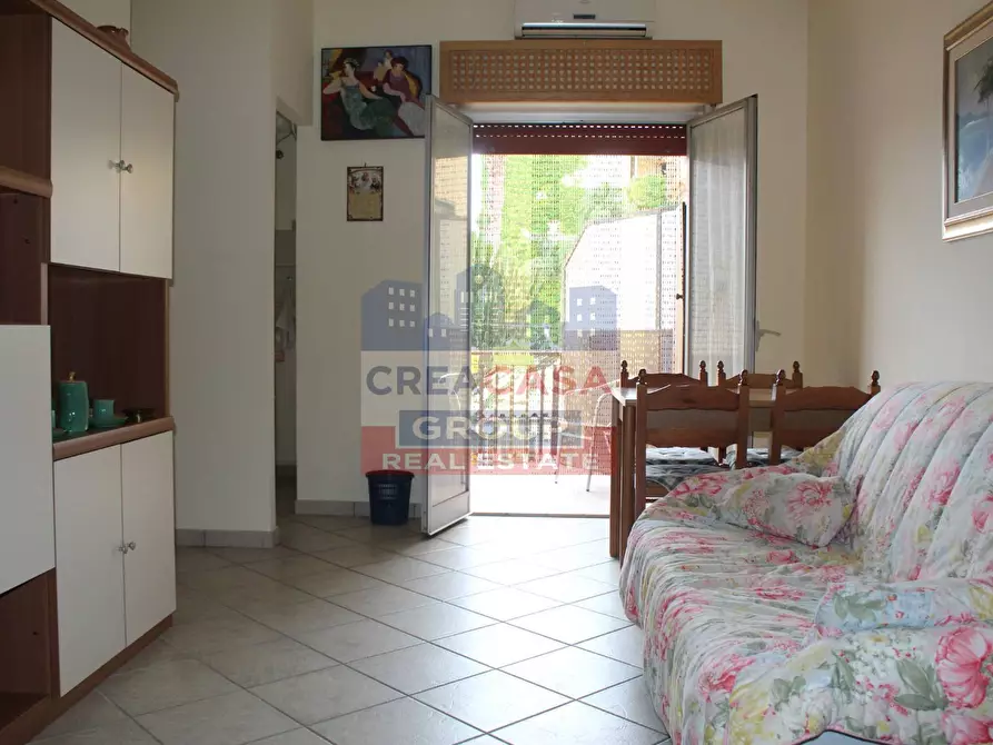 Immagine 15 di Appartamento in vendita  in Via Porticato a Giardini-Naxos