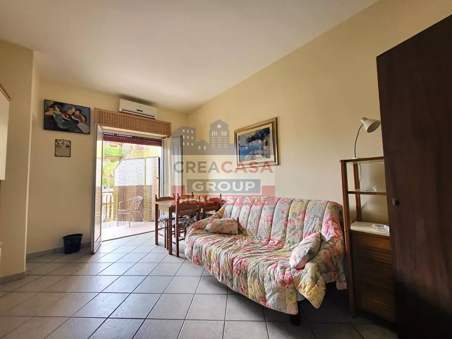 Immagine 16 di Appartamento in vendita  in Via Porticato a Giardini-Naxos