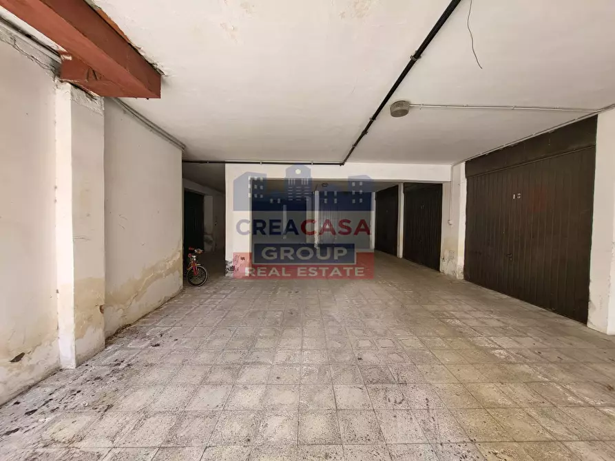 Immagine 40 di Appartamento in vendita  in Via Porticato a Giardini-Naxos